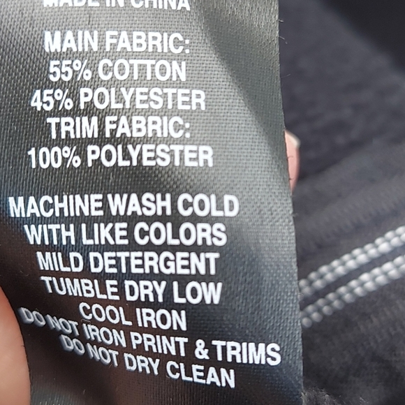 Maxi Milian full zip black Jacket with silver quilted sleeves - Picture 6 of 6